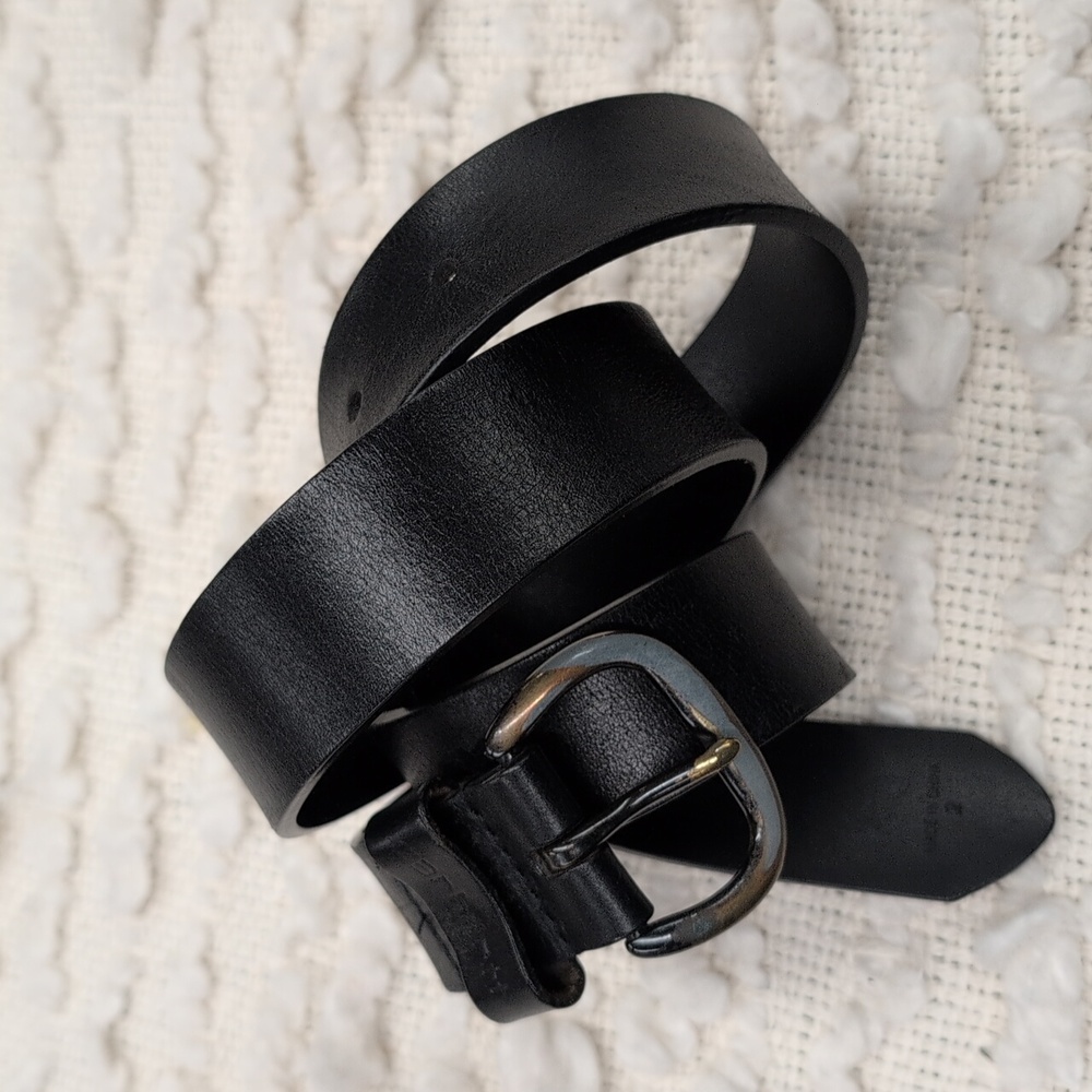 Carhartt Men's Medium Black Leather Simple Straight Work Belt with Metal Buckle